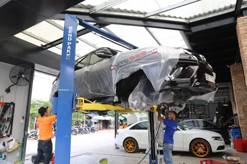 Toyota Fortuner phủ gầm wurth 12 chai - Bảo vệ gầm - Cách âm xe